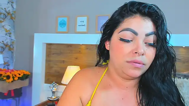 Snapshot of EmaBakker chatting on March 19, 2025, 3:40 pm EmaBakker online show from March 19, 2025, 3:40 pm