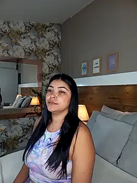 Snapshot of EmaBakker chatting on November 5, 2025, 12:08 pm EmaBakker online show from November 5, 2025, 12:08 pm