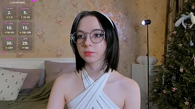 Nora Failure online show from December 29, 2024, 5:21 am