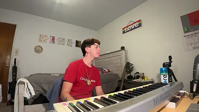 twentywithafelonyy online show from September 29, 2025, 6:31 am