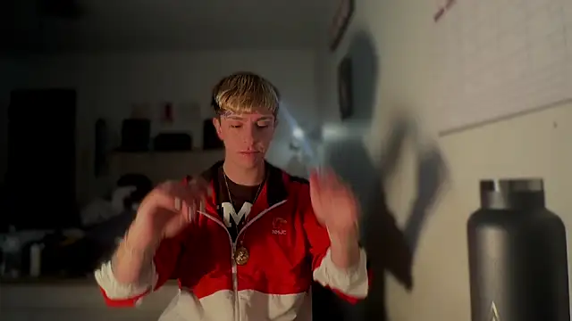 twentywithafelonyy online show from March 16, 2025, 6:53 am