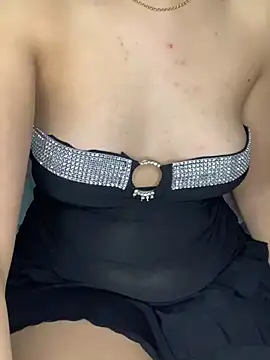 Snapshot of Layla-daloua chatting on March 8, 2025, 1:50 am Layla-daloua online show from March 8, 2025, 1:50 am