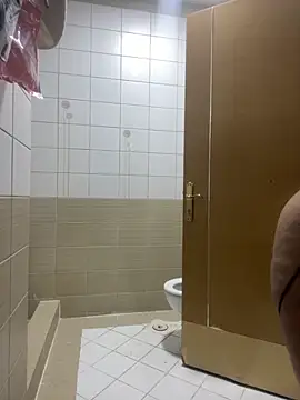 Snapshot of Layla-daloua chatting on November 22, 2025, 12:10 am Layla-daloua online show from November 22, 2025, 12:10 am