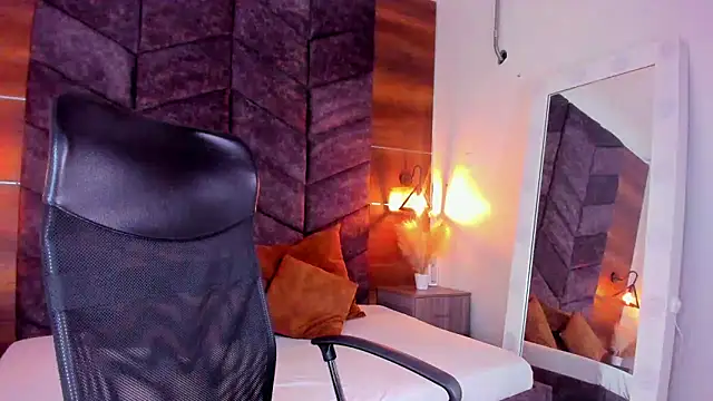 Snapshot of ParisFox_ chatting on March 12, 2025, 7:58 pm ParisFox online show from March 12, 2025, 7:58 pm