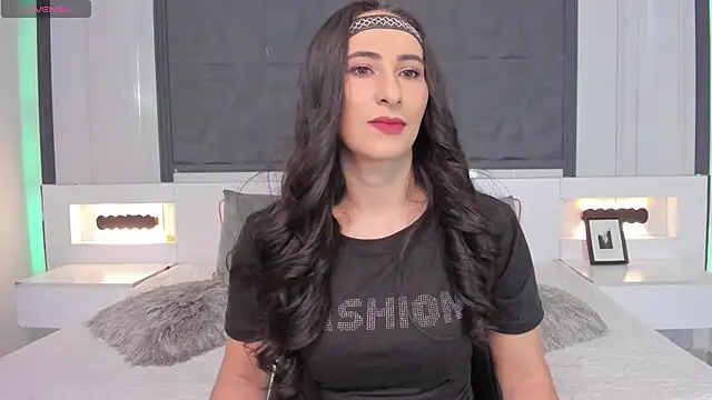 Snapshot of SaraGomez1 chatting on February 17, 2025, 12:27 pm SaraGomez1 online show from February 17, 2025, 12:27 pm