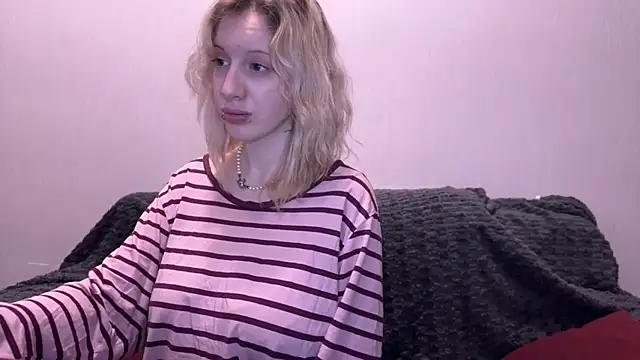 Snapshot of moundliicht1 chatting on October 7, 2025, 9:05 pm moundliicht1 online show from October 7, 2025, 9:05 pm