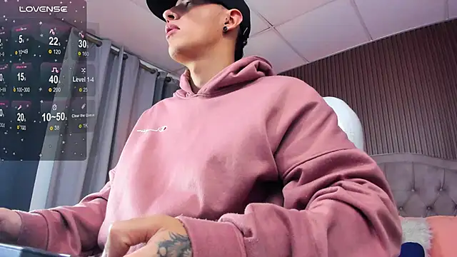 Lobo 17  online show from November 21, 2025, 10:53 pm