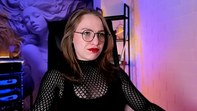 AphexQueen online show from April 15, 2026, 9:37 am