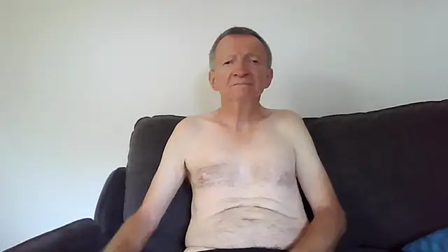 Snapshot of naturiste974 chatting on February 27, 2026, 8:03 am naturiste974 online show from February 27, 2026, 8:03 am