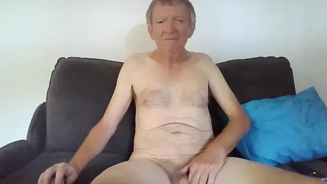 Snapshot of naturiste974 chatting on January 7, 2026, 8:19 am naturiste974 online show from January 7, 2026, 8:19 am