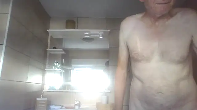 naturiste974 online show from June 29, 2026, 7:48 am