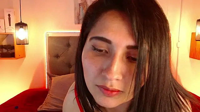 Snapshot of emily_leinner chatting on March 9, 2025, 8:31 pm emily leinner online show from March 9, 2025, 8:31 pm