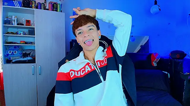twink sebas  online show from February 2, 2026, 1:54 pm