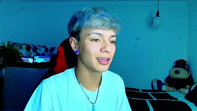 Snapshot of twink_sebas_ chatting on November 29, 2025, 3:06 am twink sebas online show from November 29, 2025, 3:06 am