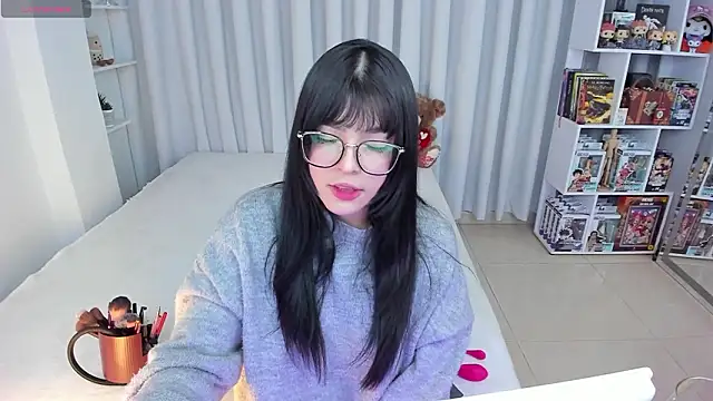 Snapshot of misshoneyxxx chatting on February 25, 2026, 2:45 am misshoneyxxx online show from February 25, 2026, 2:45 am