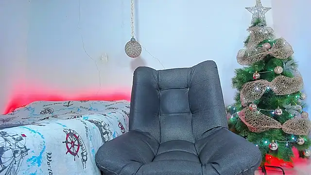 Snapshot of maxowens_oficial chatting on December 12, 2024, 8:32 pm maxowens oficial online show from December 12, 2024, 8:32 pm