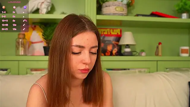 Snapshot of LindaFarmer chatting on April 4, 2026, 4:41 am LindaFarmer online show from April 4, 2026, 4:41 am