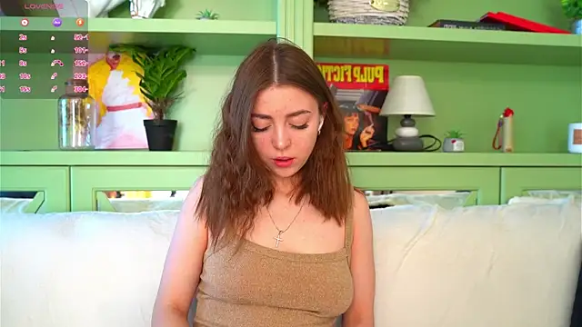 Snapshot of LindaFarmer chatting on April 1, 2026, 4:14 am LindaFarmer online show from April 1, 2026, 4:14 am