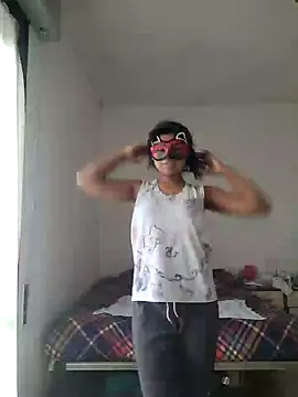 Bella Luna18 online show from March 15, 2025, 1:18 pm