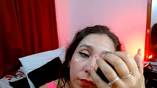 Snapshot of naihroby chatting on February 21, 2025, 6:51 am naihroby online show from February 21, 2025, 6:51 am