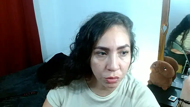 Snapshot of naihroby chatting on March 8, 2025, 4:23 am naihroby online show from March 8, 2025, 4:23 am