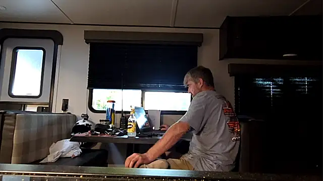 Snapshot of Cobra500hp chatting on September 12, 2025, 11:15 pm Cobra500hp online show from September 12, 2025, 11:15 pm