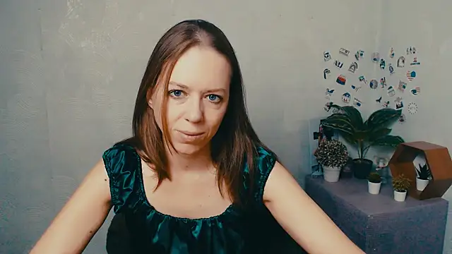 GloriaSi  online show from November 14, 2025, 5:33 am