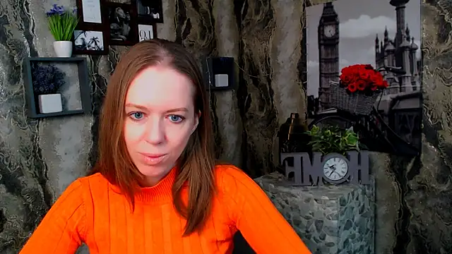 GloriaSi  online show from November 30, 2025, 10:05 am