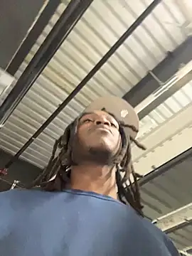 sneakylink13   online show from October 29, 2025, 6:07 pm