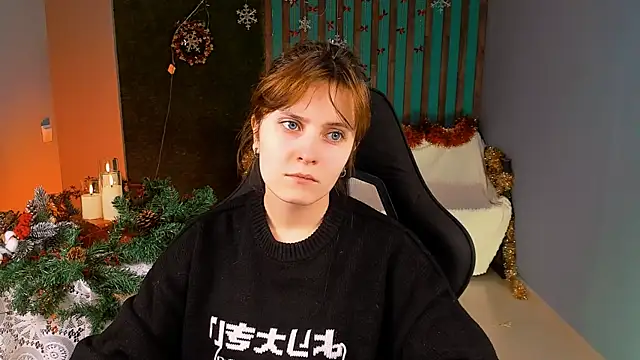 Snapshot of LolaAsmus chatting on December 18, 2025, 1:15 pm LolaAsmus online show from December 18, 2025, 1:15 pm