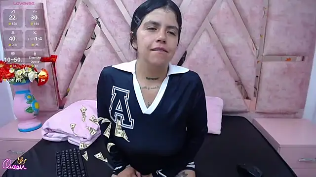 CataleyaLars20 online show from April 10, 2026, 1:07 pm