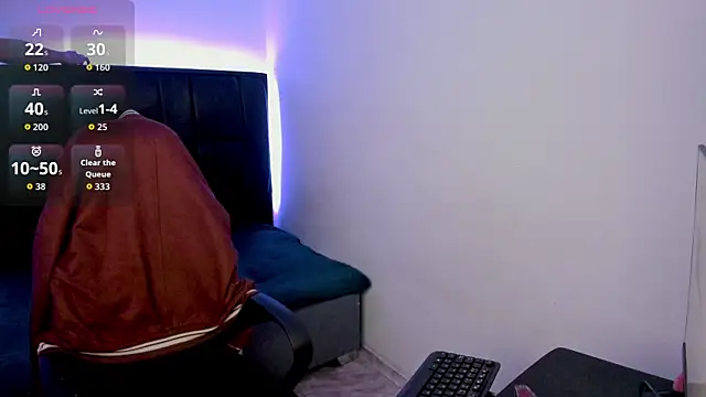 Javierdisousa online show from January 11, 2026, 6:59 pm