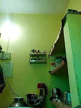 Snapshot of heenage chatting on March 17, 2025, 6:07 am heenage online show from March 17, 2025, 6:07 am