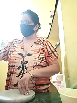 Snapshot of heenage chatting on September 9, 2025, 2:59 pm heenage online show from September 9, 2025, 2:59 pm