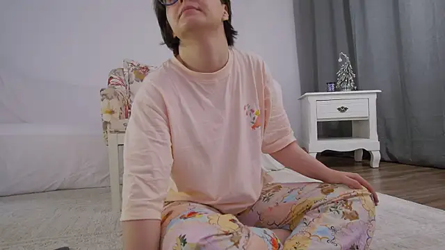 Snapshot of SophieeRain chatting on January 12, 2026, 4:47 pm SophieeRain online show from January 12, 2026, 4:47 pm