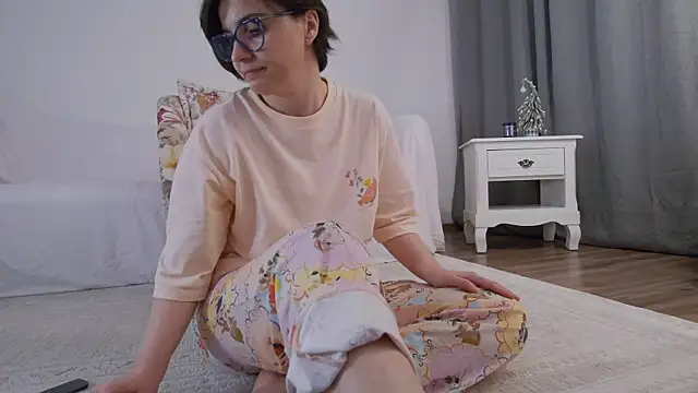 Snapshot of SophieeRain chatting on January 9, 2026, 8:05 pm SophieeRain online show from January 9, 2026, 8:05 pm