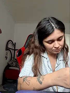 Snapshot of luuhcat09 chatting on September 14, 2025, 3:45 pm luuhcat09 online show from September 14, 2025, 3:45 pm