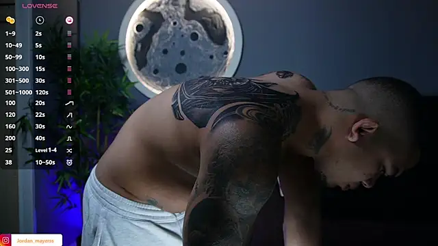 Snapshot of jordan_mayers02 chatting on February 13, 2026, 9:20 am jordan mayers02 online show from February 13, 2026, 9:20 am