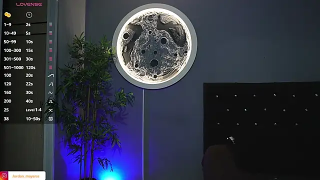 Snapshot of jordan_mayers02 chatting on February 17, 2026, 9:06 am jordan mayers02 online show from February 17, 2026, 9:06 am