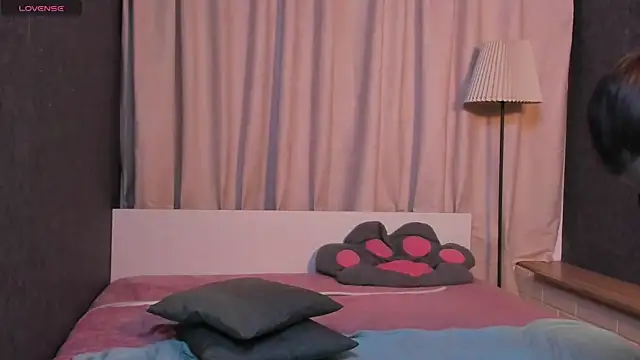 KIKI Krash online show from April 19, 2026, 6:10 pm