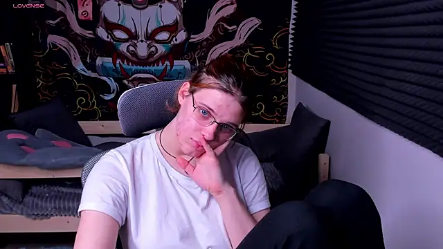 KIKI Krash online show from February 21, 2025, 4:59 pm