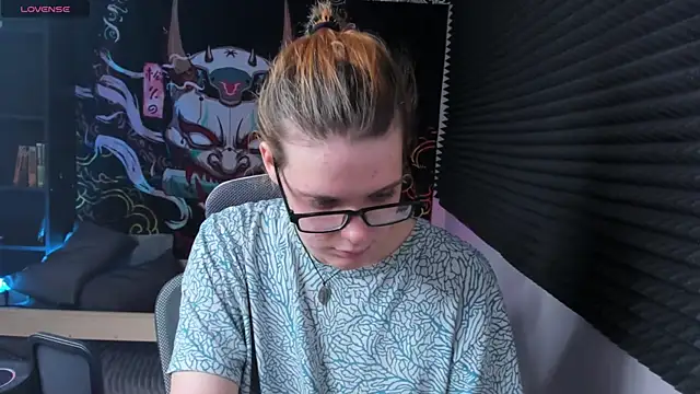 KIKI Krash online show from March 7, 2025, 10:35 am