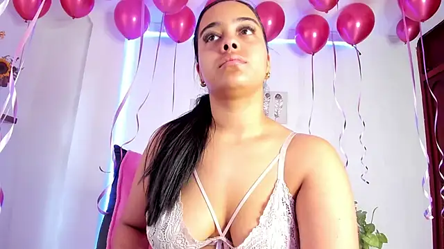 anniesweet- online show from October 16, 2025, 2:36 pm