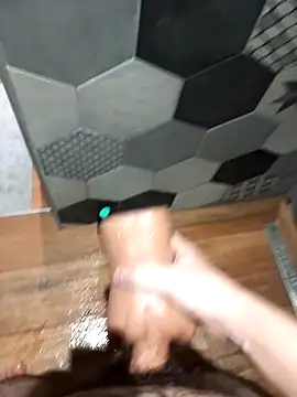 mattarm3122 online show from January 8, 2025, 2:14 pm