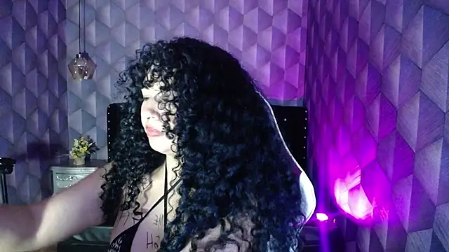 Snapshot of Sofiacowperx chatting on February 24, 2025, 4:58 pm Sofiacowperx online show from February 24, 2025, 4:58 pm