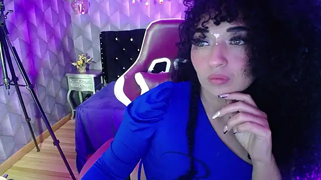 Snapshot of Sofiacowperx chatting on February 16, 2025, 2:53 am Sofiacowperx online show from February 16, 2025, 2:53 am