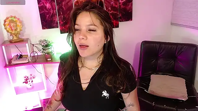 Snapshot of Jsneiidy_ATH chatting on November 28, 2025, 4:34 am Jsneiidy ATH online show from November 28, 2025, 4:34 am