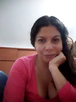 Snapshot of Carliina_Soussa chatting on February 27, 2025, 10:53 pm Carliina Soussa online show from February 27, 2025, 10:53 pm
