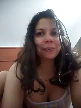 Snapshot of Carliina_Soussa chatting on March 4, 2025, 1:55 am Carliina Soussa online show from March 4, 2025, 1:55 am