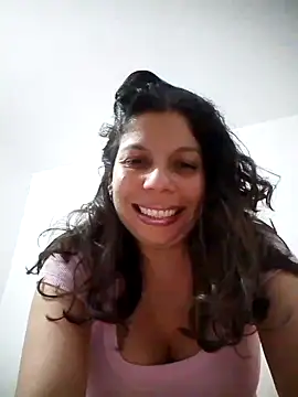 Snapshot of Carliina_Soussa chatting on February 24, 2025, 2:19 am Carliina Soussa online show from February 24, 2025, 2:19 am